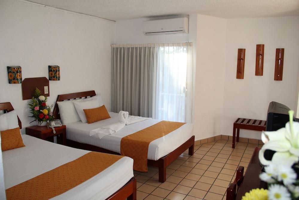 Hotel Maya Паленке Экстерьер фото