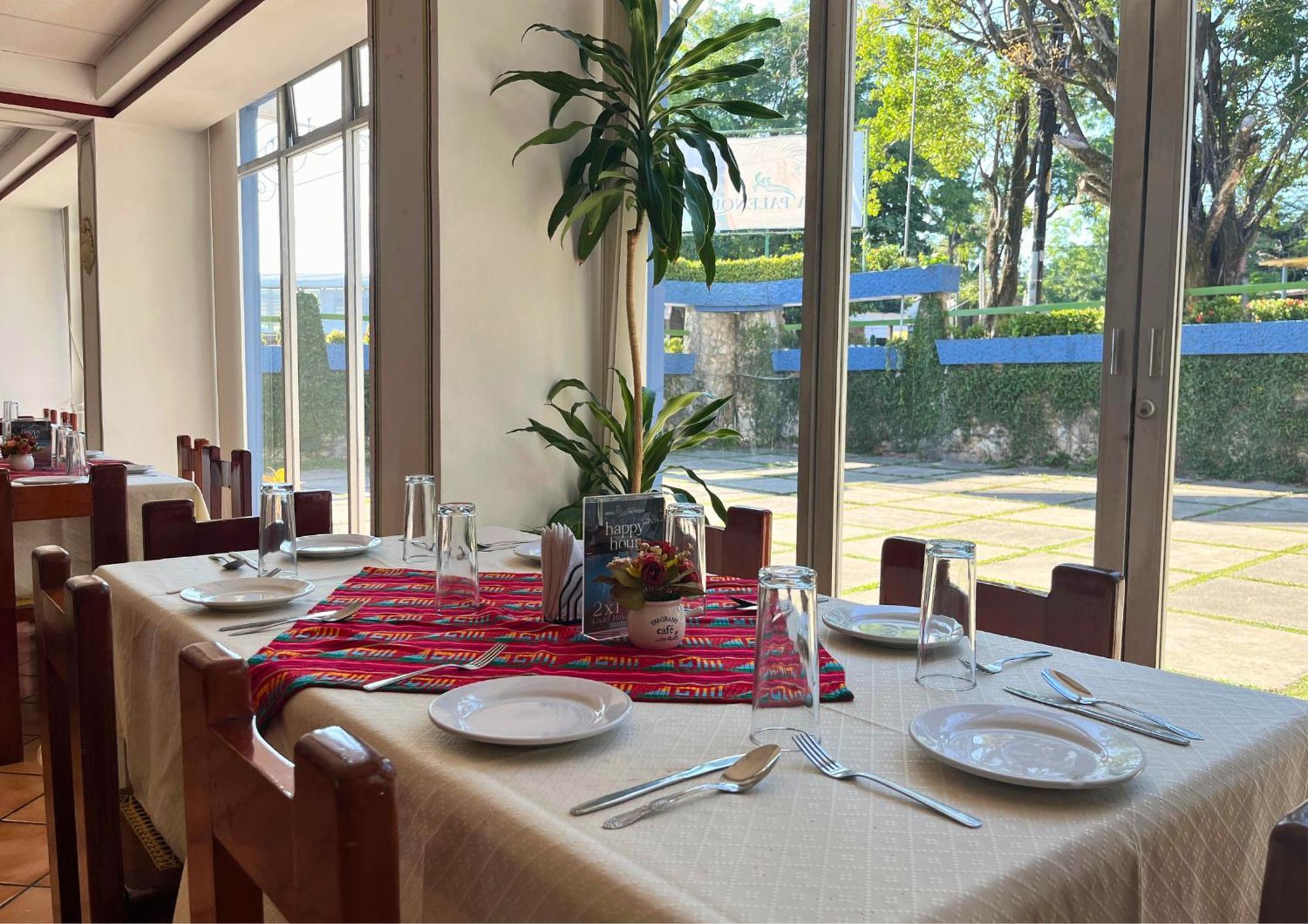 Hotel Maya Паленке Экстерьер фото